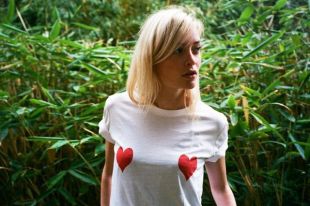 T SHIRT