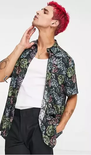 Relaxed Shirt in Vintage Inspired Floral Print