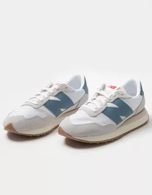 237V1 Sneakers