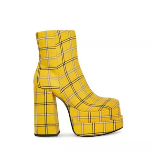 Steve madden hot sale plaid boots