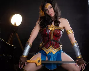 Diana Prince - Wonder Woman Cosplay