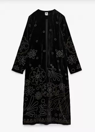 Woman’s Contrast Embroidered Kimono