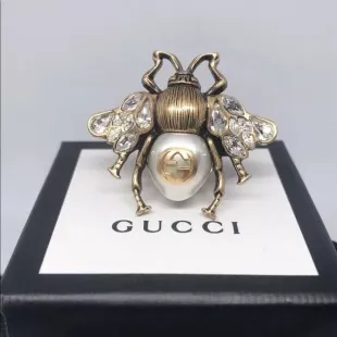 Bee Ring with Crystals and Pearl