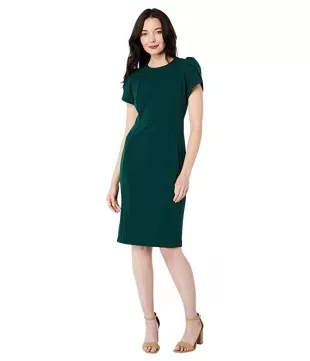 Calvin Klein Tulip Sleeve Dress worn by Vicky Nguyen as seen in Today on  December 28, 2022 | Spotern