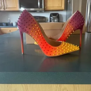 Vala-S Multicolored Pumps