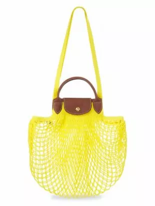 Longchamp Le Pliage Filet Knit Bag worn by Emily Cooper (Lily Collins) as  seen in Emily in Paris (S02E03)