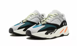 Yeezy Boost 700 Wave Runner Sneakers