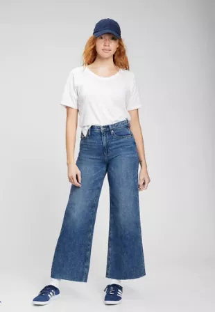High Rise Wide-Leg Jeans With Washwell