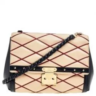 Leather Malletage Pochette Flap Bag