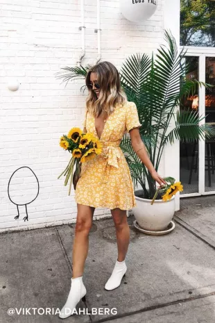 Lulus - Garden Explorer Mustard Yellow Floral Print Mini Dress