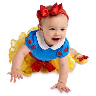 The Guise Of Snow White Baby Version In Snow White And The Seven Dwarfs Spotern The Guise Of Snow White Baby Version In Snow White And The Seven Dwarfs Spotern