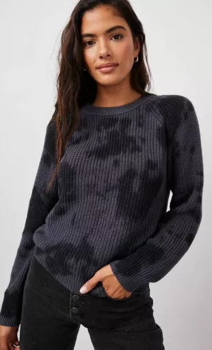 Venus Sweater Iron Black Tie Dye
