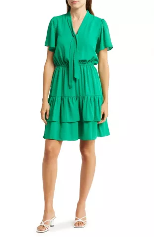 Short Sleeve Tie Midi Pleated Dress