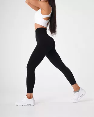 Nvgtn Solid Seamless Leggings worn by Reilly as seen in Big Brother  (S25E05)