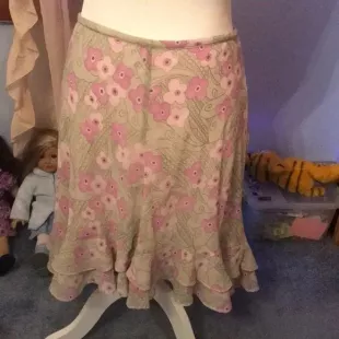 vintage light brown and pink floral midi skirt like Bianca Stratford