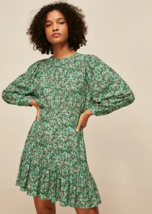 Whistles Heath Floral Dress in Green worn by Mary (Isla Fisher) as seen in  Wolf Like Me (S01E01) | Spotern