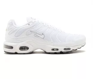 Kendall Jenner's Favorite Nike Air Max Plus Shoes Are on Sale for 30% Off