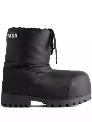 Alaska Padded Ankle Boots