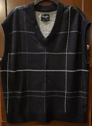 & Fitch Men’s Oversized Plaid Sweater Vest Size XL Blue New!