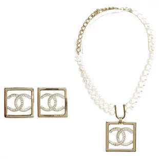 23P Chanel set CC in square XL Necklace earrings