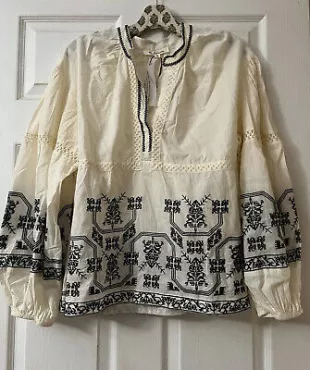 Oversized Embroidered Top Blouse Shirt White Size: S