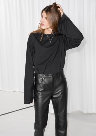Top | Black