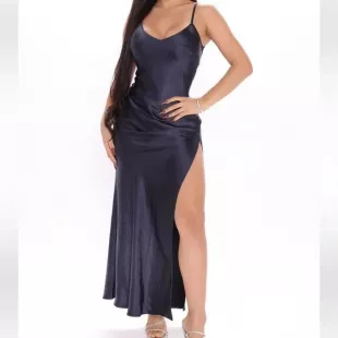 Fashion Nova - Satin Midi Dress