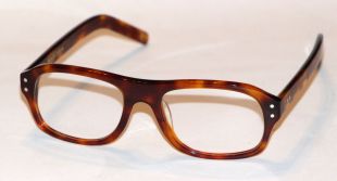 CUTLER & GROSS glasses