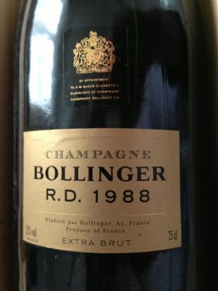 CHAMPAGNE BOLLINGER R.D. 1988 EN COFFRET BOIS