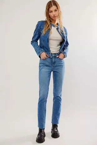 Crv yHigh-Rise Vintage Straight Jeans