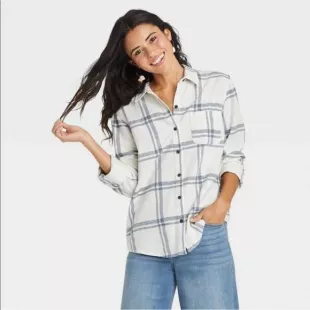 Women’s Long Sleeve Flannel Button-Down Shirt - White Plaid - Universal Thread