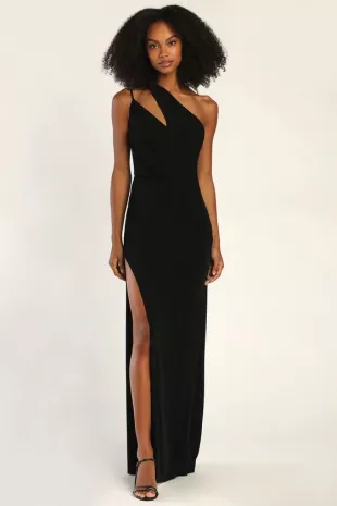 Sultry Stunner Black One-Shoulder Maxi Dress