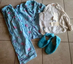 Shawn Wayans "Hero" Outfit