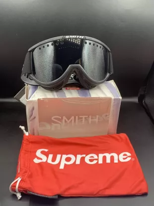 Supreme x Smith Snowboard Goggles - Very Rare