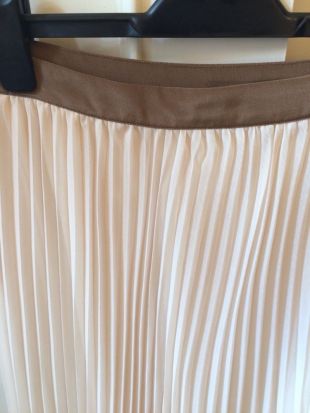 Massimo dutti silk pleated skirt nude/pale pink UK12 NEW | eBay