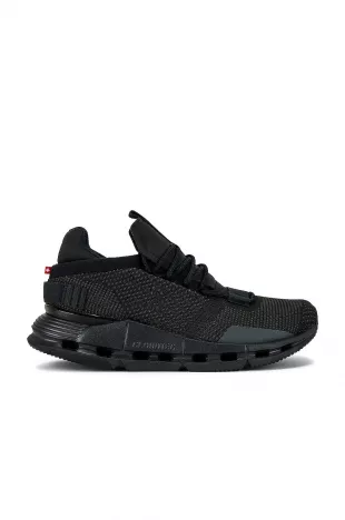 Cloudnova Sneaker
