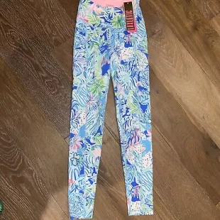 LUXLETIC HI RISE LEGGINGS COASTAL LION AROUND