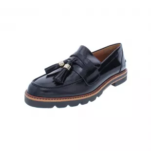 Signature tassel detail loafers