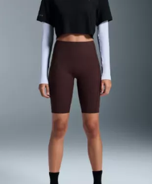 Movement Tights Short in Mulberry