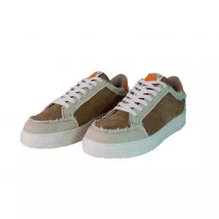 SNEAKERS SAHARA USED
