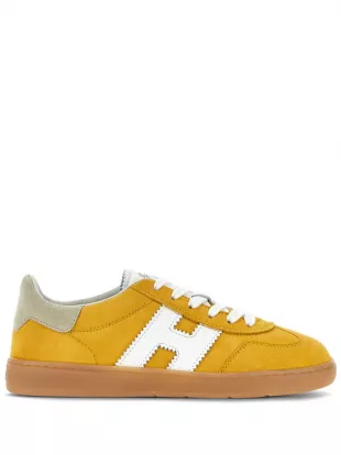 Cool Suede Low-Top Sneakers in Yellow
