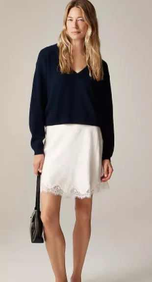Cashmere Relaxed Cropped V-Neck Sweater