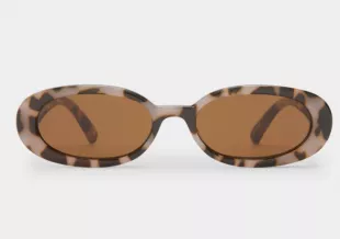 Outta Love Cookie Tort