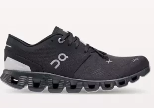 Cloud X 3 Sneakers