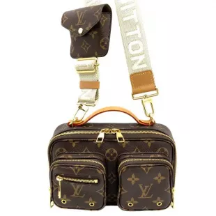 Louis Vuitton Monogram Unisex Utility Crossbody Bag |