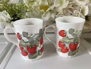Royal Patrician Coffee Mug/Tea Cup Strawberries Fine English Bone Chin ~set of 2