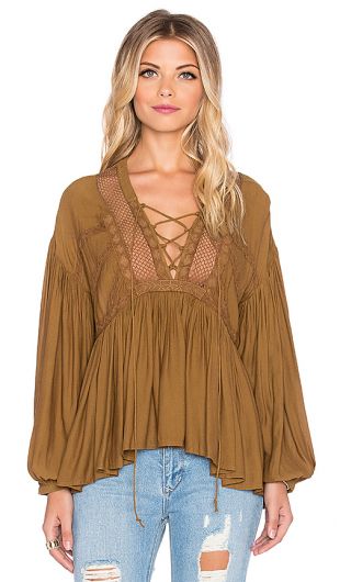 Free People TOP STYLE CAMPAGNE DONT LET GO en Gingersnap | REVOLVE