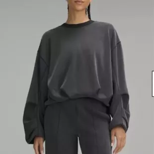Softstreme Voluminous Sleeve Pullover