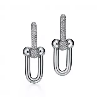 Large Link Earrings in White Gold with Pavé Diamonds