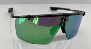 Green Gradient Mirrored Clitanic Sunglasses